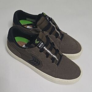 NWT Men's Cariuma Kelvin Hoefler T20 Pro in "Dark Khaki" colorway. Various Sizes